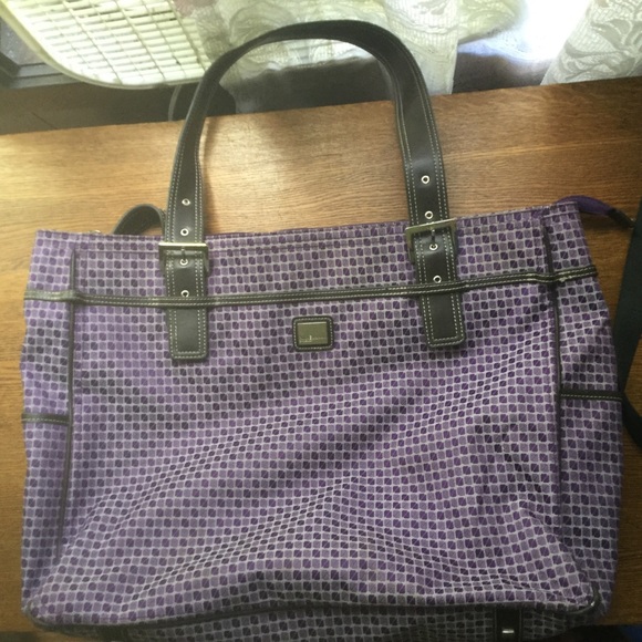 Liz Claiborne Purple Shoulder Bag - Picture 9 of 9
